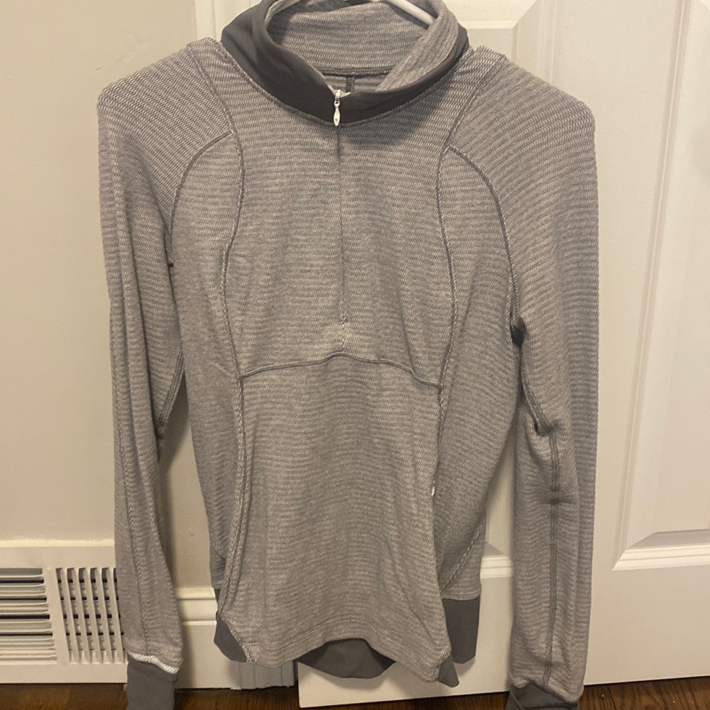 Long sleeve run shirt